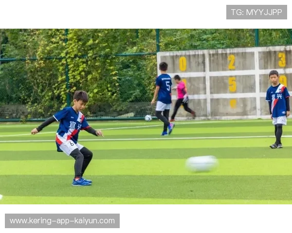 特色青训营地在全国重点区域持续扩大，青少年足球兴趣高涨，青训足球俱乐部怎么招生